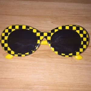 CLOUT GOOGLES so u can be a clout seeker 😂